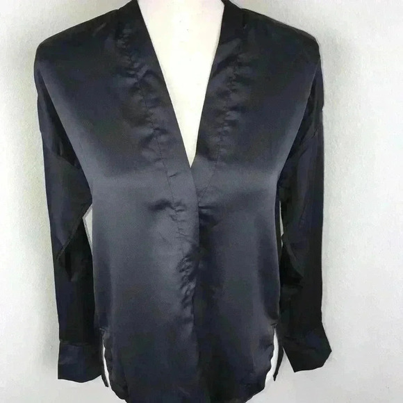 Olivaceous Women’s Charcoal Gray Satin Blouse Size S Lightweight‎ Casual Office - Picture 8 of 8